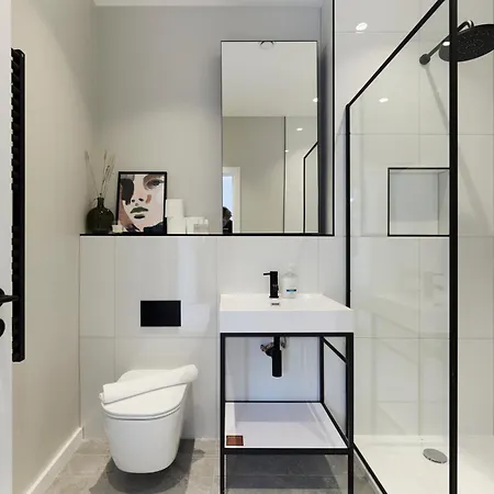 The Brondesbury Quarters - Modern 2Bdr Flat With Balcony & Parking Apartment London Exterior photo