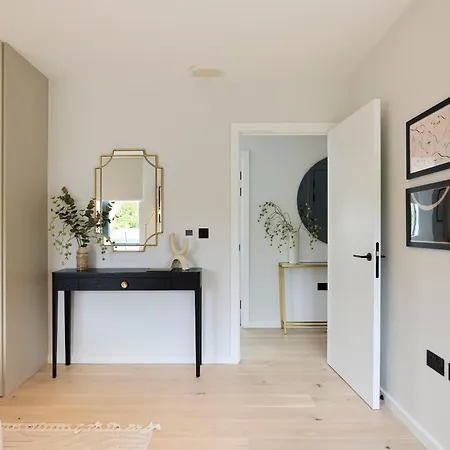 The Brondesbury Hideaway - Stylish 3Bdr Flat With Balcony & Parking Apartamento Londres Exterior foto