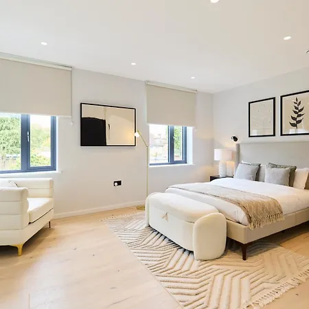 The Brondesbury Hideaway - Stylish 3Bdr Flat With Balcony & Parking Apartamento Londres Exterior foto