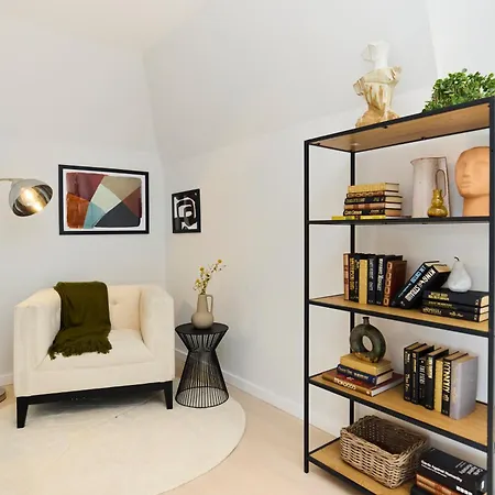 The Brondesbury Hideaway - Stylish 3Bdr Flat With Balcony & Parking Apartamento Londres Exterior foto